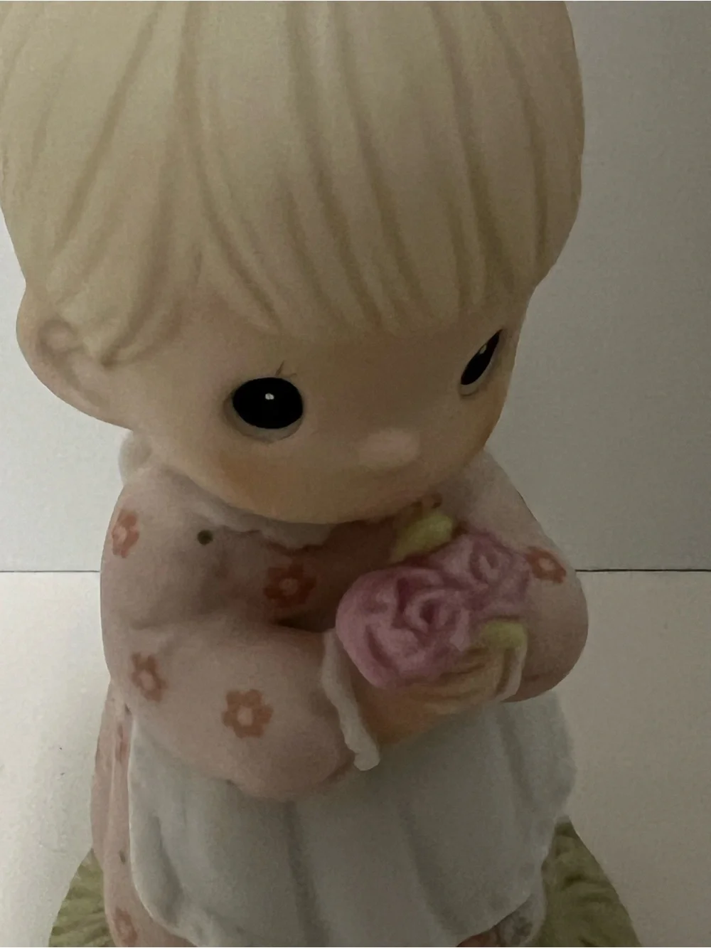 Vintage Precious Moments figurine titled “Mommy I Love You” from 1987